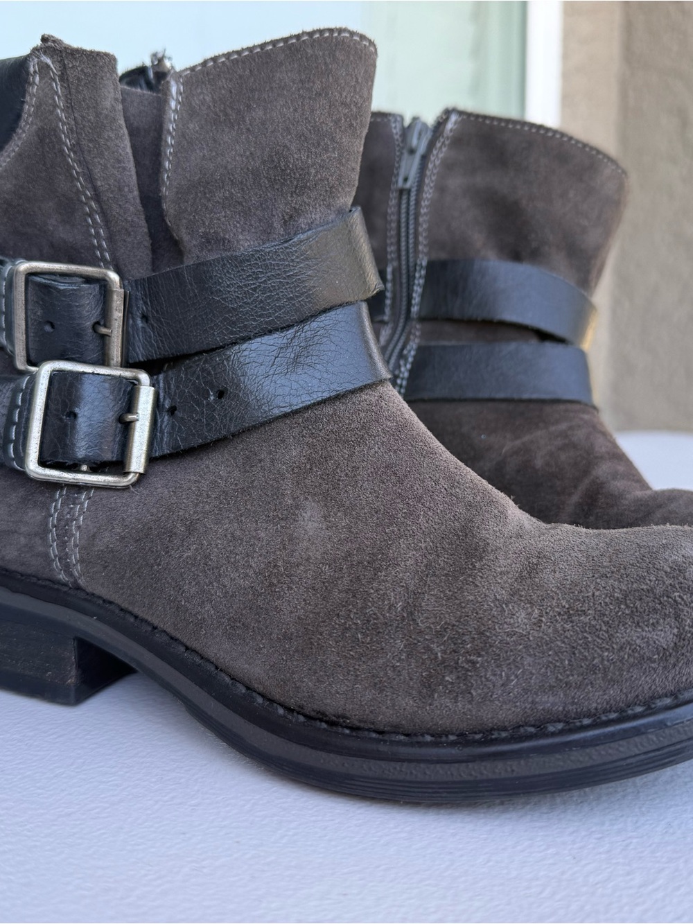 Steve Madden Gray Suede Ankle Combat Boots with Black Buckle Straps
